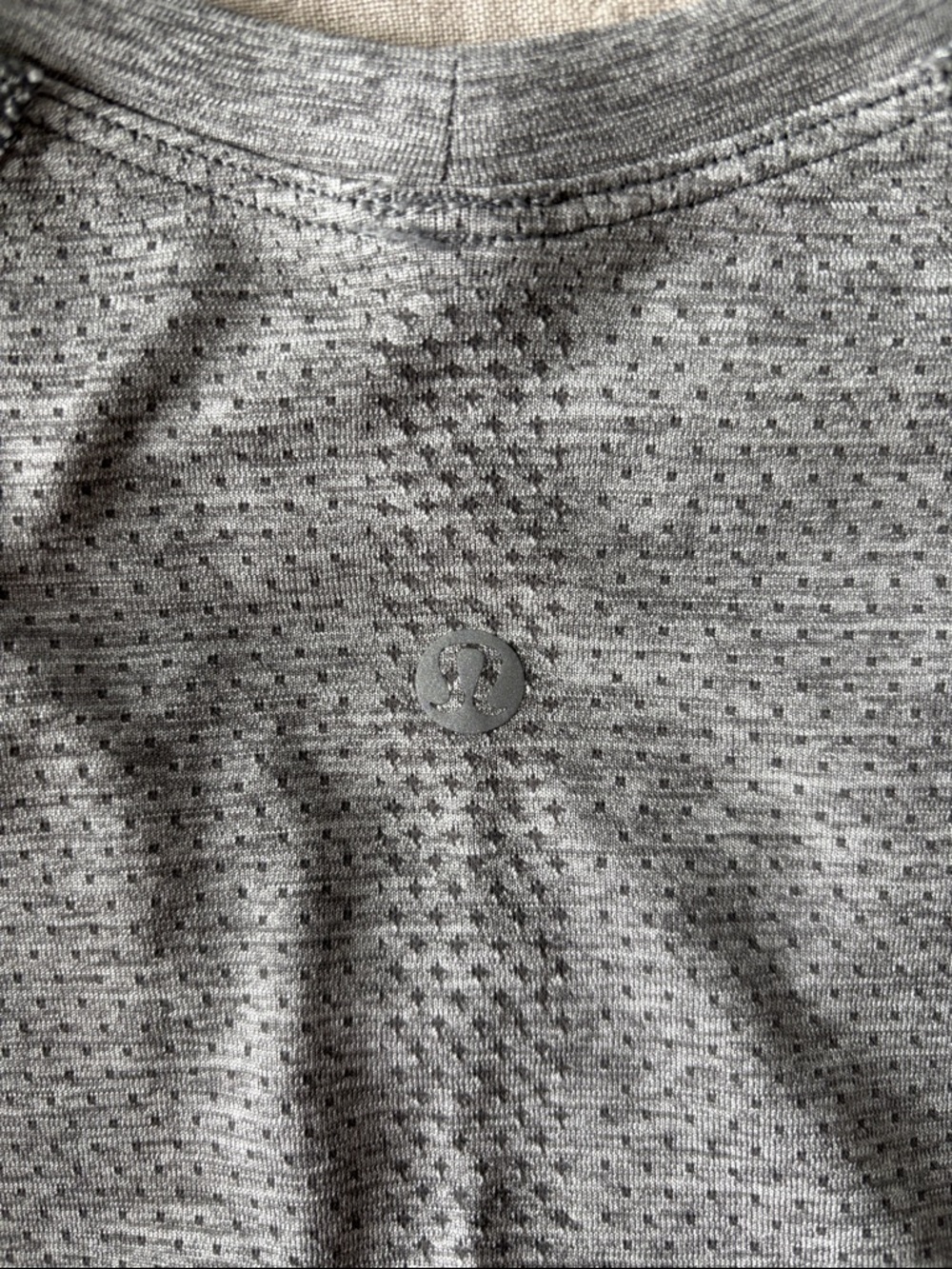Lululemon Swiftly Tech Short-Sleeve Shirt 2.0 - Race/Waist Length - Picture 7 of 9
